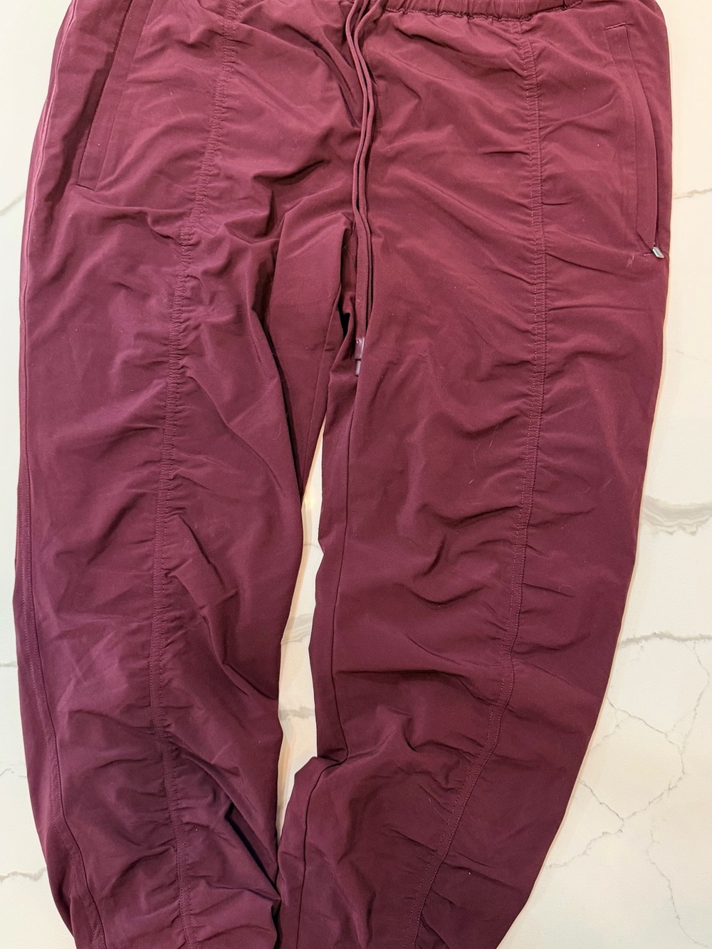 Athleta Drawstring Jogger Pants in Burgundy